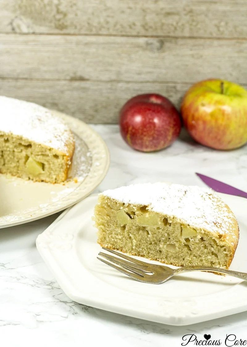 Old Fashioned Fresh Apple Cake