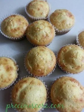 COCONUT CUPCAKES
