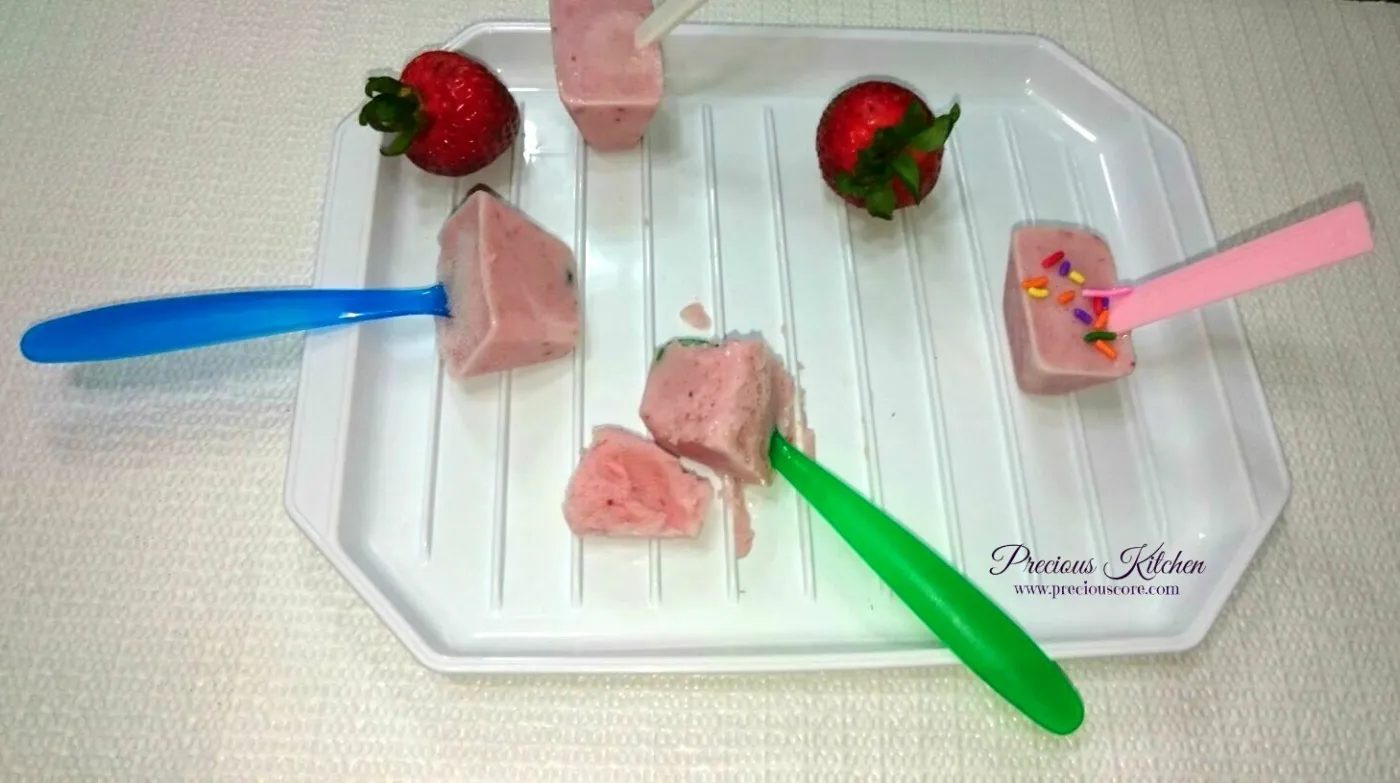 FRUIT AND YOGURT POPSICLES