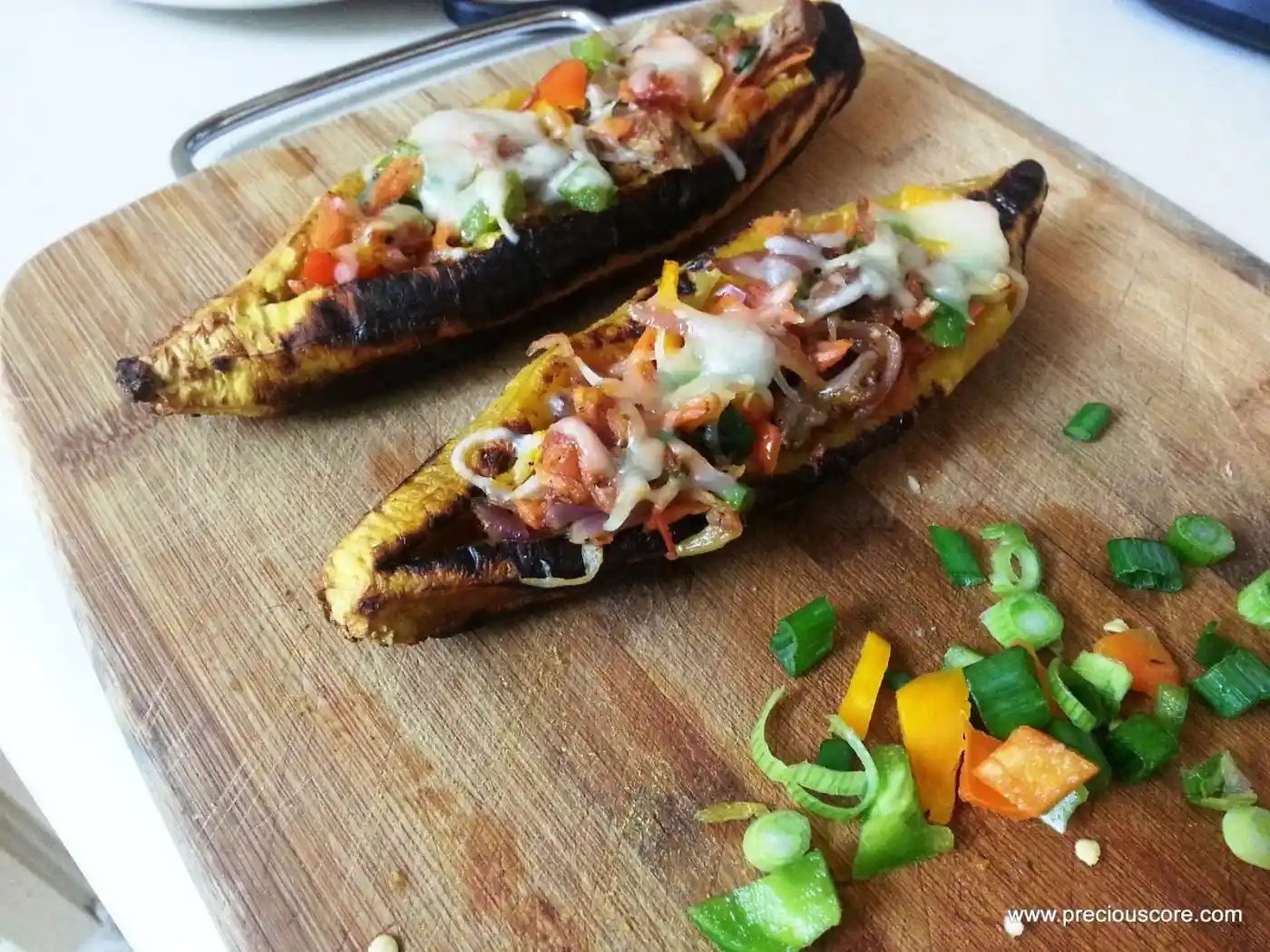 GET CREATIVE WITH PLANTAINS! PLANTAIN BOATS