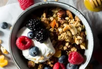Crunchy Honey Nut Granola Recipe with Oats and Almonds