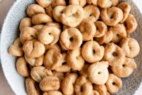 Traditional Pugliese Taralli: Crunchy Italian Snack Recipe