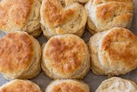 Flaky 3-Ingredient Biscuit Recipe for Quick Homemade Biscuits