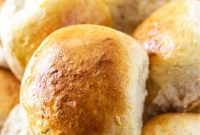 Soft Homemade Dinner Rolls Recipe — Fluffy Yeast Rolls in 1 Hour