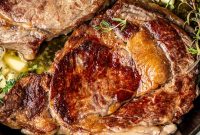 Perfect Pan-Seared Ribeye Steak with Crispy Crust and Juices