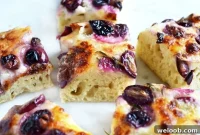 Mozzarella and Red Grape Focaccia Recipe You’ll Love