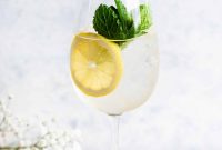 Hugo Spritz Cocktail Recipe: How to Make the Refreshing Hugo Spritz