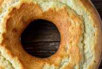 Moist Yogurt Cake Recipe with Simple Ingredients
