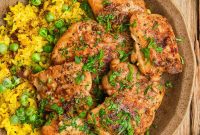 Crispy Pan-Seared Boneless Chicken Thighs with Garlic Butter