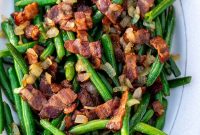 Crispy Bacon and Garlic Green Beans Recipe for Weeknight Meals