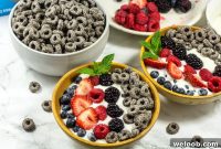 Mixed Berry Parfait Breakfast with Greek Yogurt and Granola