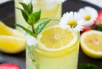 Sparkling Limoncello Spritz: Zesty Italian Lemon Cocktail