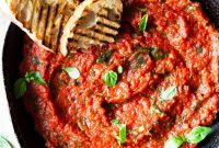 Authentic Italian Tomato Sauce Recipe — Quick & Flavorful