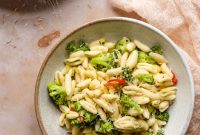 Cavatelli with Broccoli and Garlic Olive Oil Sauce