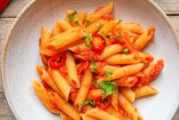 Penne all’Arrabbiata: Spicy Italian Tomato Pasta Recipe