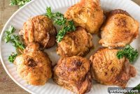 Crispy Oven-Baked Chicken Thighs with Garlic and Herbs
