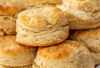 Flaky Homemade Buttermilk Biscuits Recipe for Perfect Breakfast