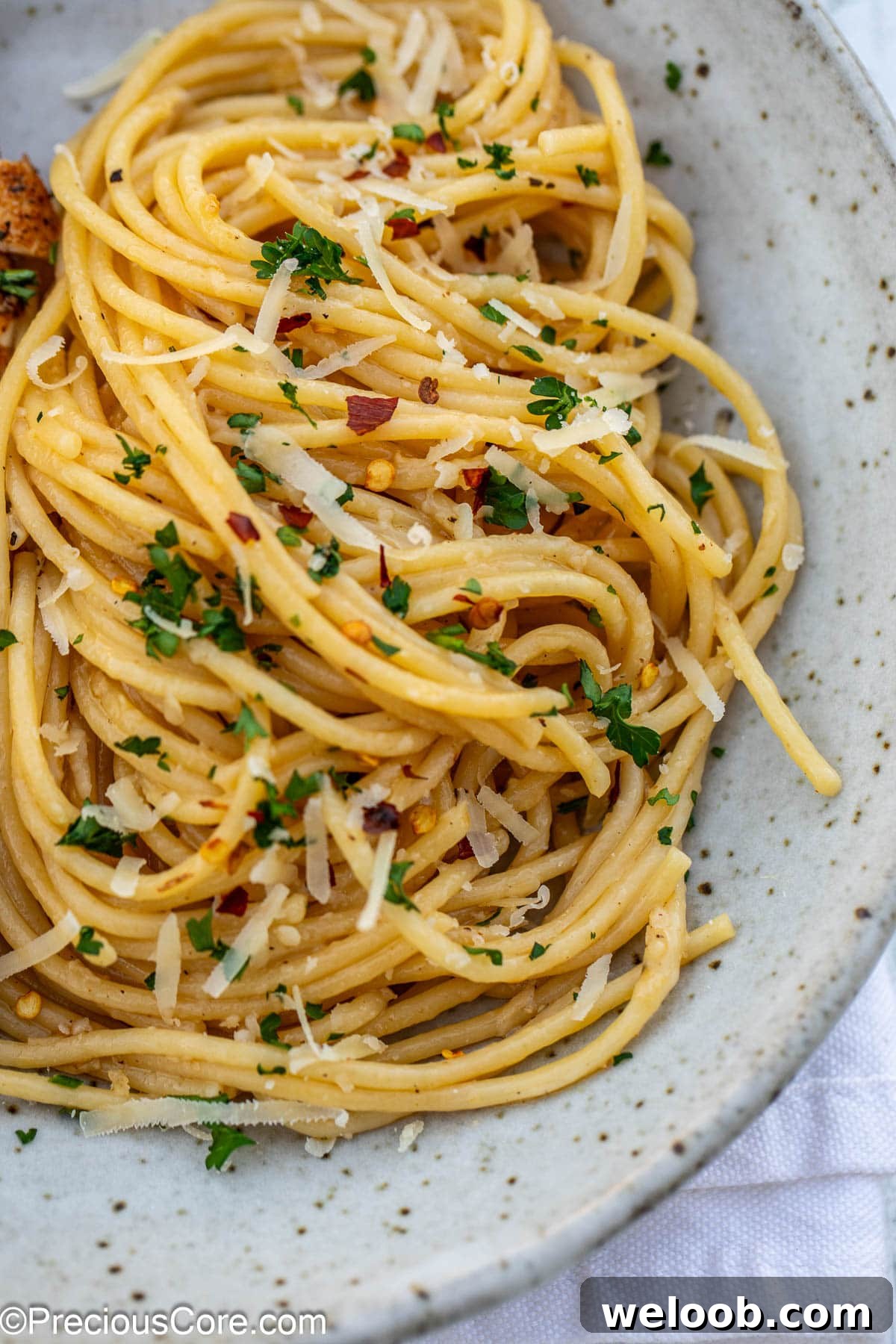 Garlic Butter Pasta in a pasta bowl.