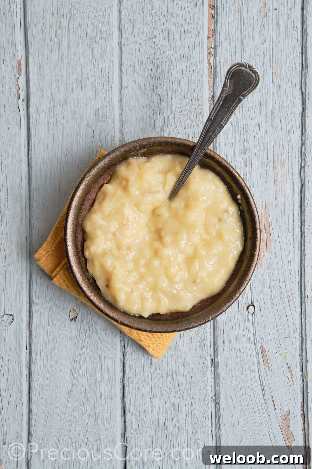 Mashed bananas in a bowl.