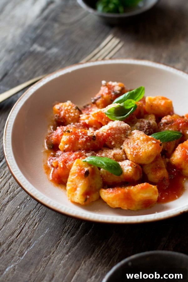 Gnocchi with fresh tomato sauce
