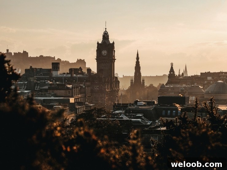 A photo of Edinburgh city at dawn